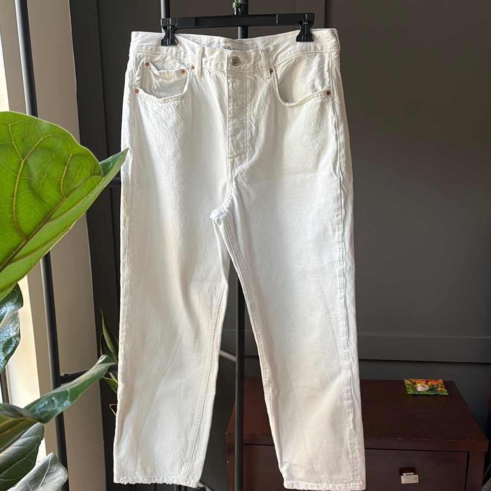 Zara Women's Cream Straight Leg Jeans Button Fly